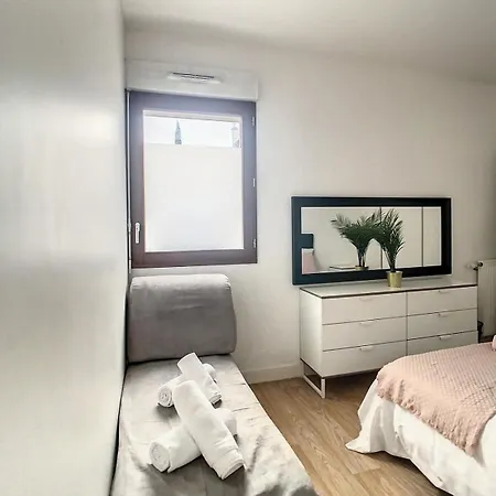 Grand Renove Paris Et Disneyland 4pers * Neuilly-sur-Marne